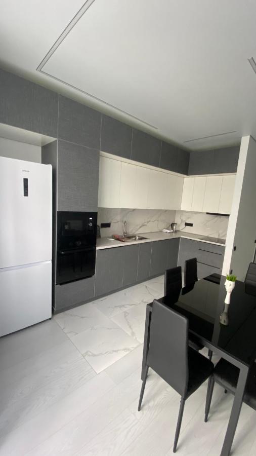 Heaven Apartment Mountain View Алмати Екстер'єр фото