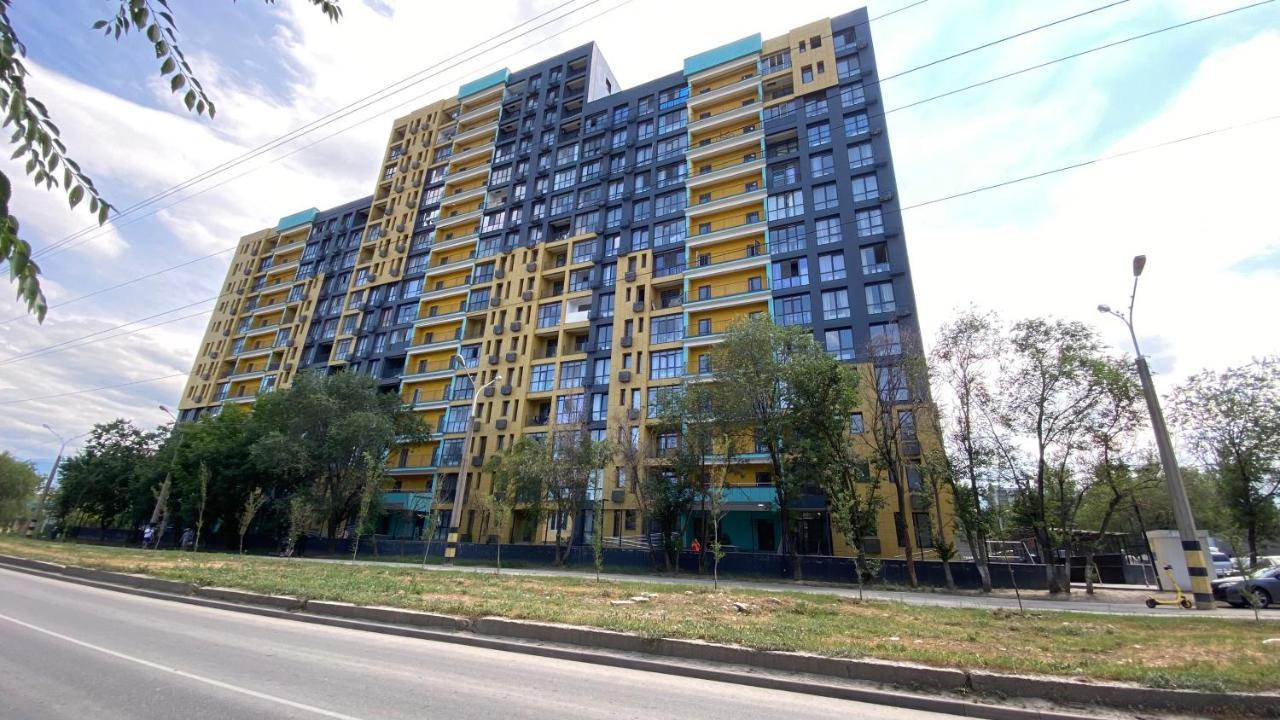 Heaven Apartment Mountain View Алмати Екстер'єр фото