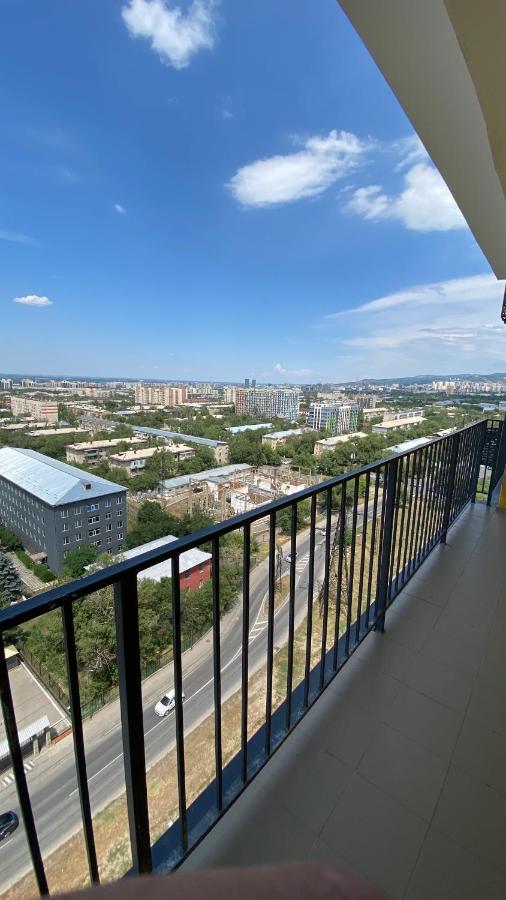 Heaven Apartment Mountain View Алмати Екстер'єр фото